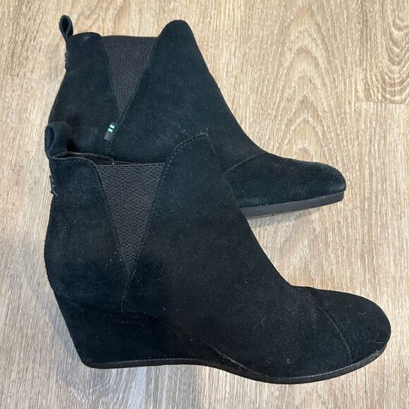 TOMS | Black Kelsey Wedge Boot Size 8.5 - Picture 4 of 10